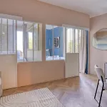 Beautiful 2 Air-Conditioned Bedrooms