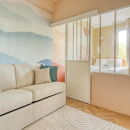 Beautiful 2 Air-conditioned Bedrooms Appartamento