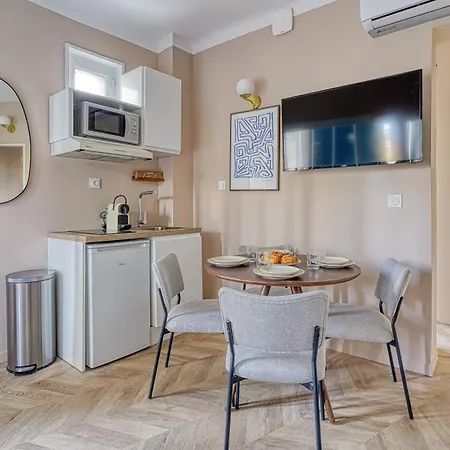 Beautiful 2 Air-conditioned Bedrooms Parigi