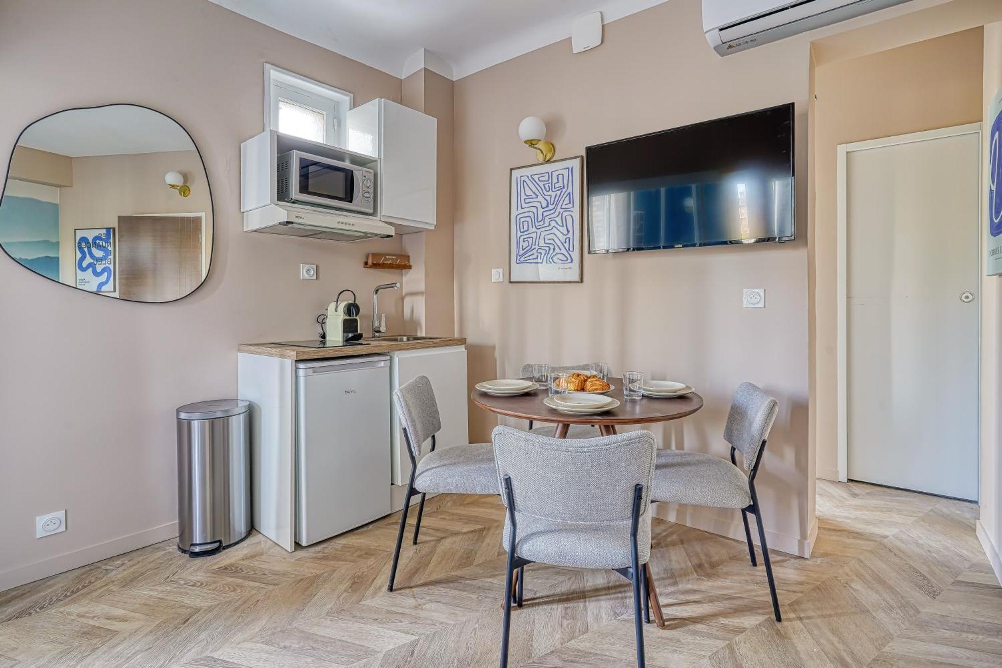 Beautiful 2 Air-conditioned Bedrooms Parigi